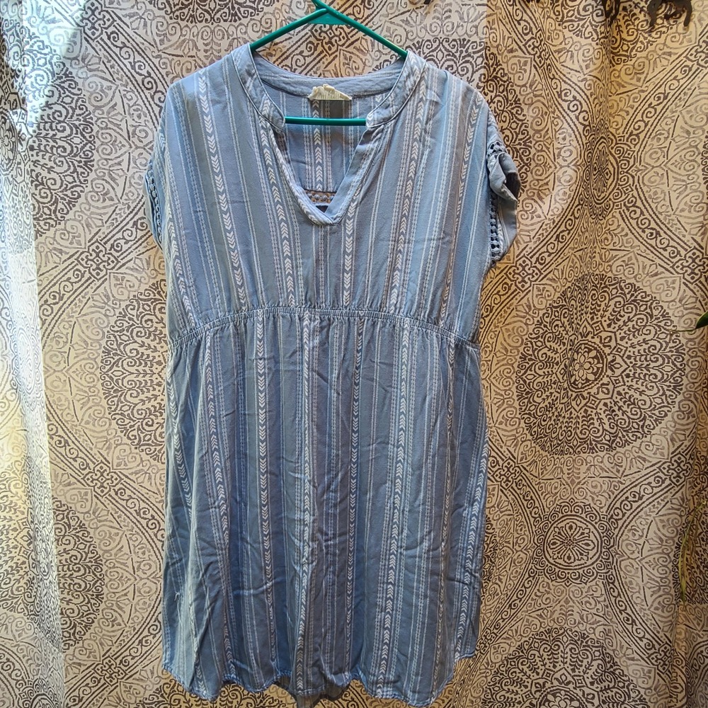 Sweet Wanderer Maternity Dress Women Large Blue Striped Chevron Boho Empire Lace